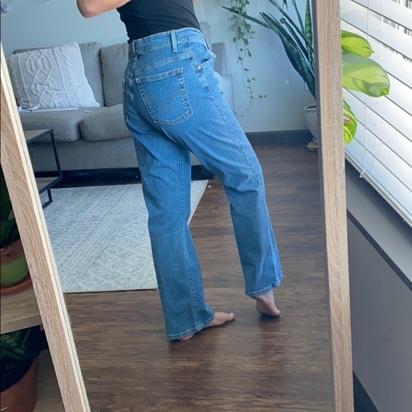 550 Levi’s Relaxed Boot Cut Jeans - Picture 2 of 4